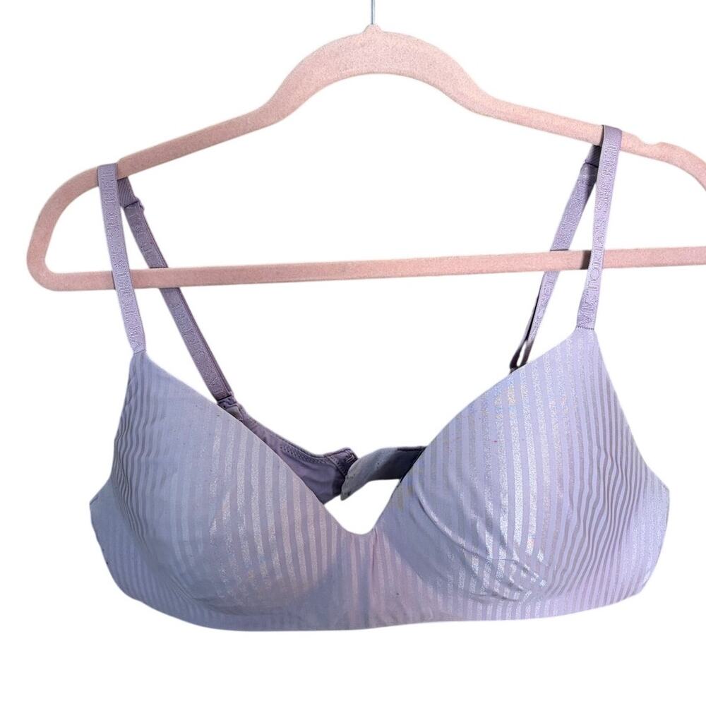Victorias Secret Lightly Lined T-Shirt Bra 38C Lavender Shadow Stripe Minimalist